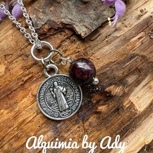 Alquimia Silver and Red garnet Pendant Necklace